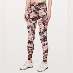 *RARE* Lululemon Lunar New Year 28” Wunder under Artisan Spring